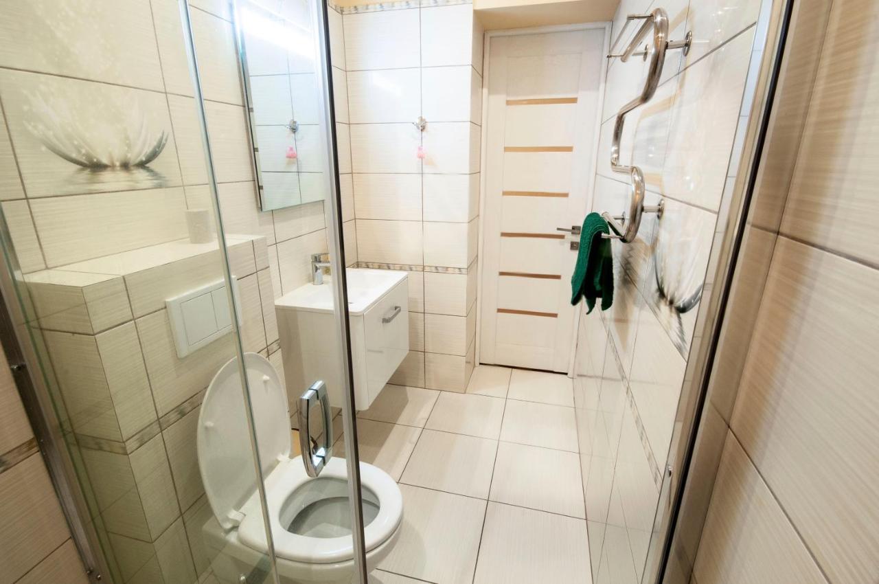 Wonderful Flat On City Center Oezjhorod Buitenkant foto